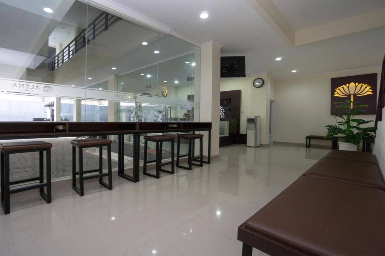 Collection O Yogyakarta Near Jalan Malioboro Formerly Alena Residence Dış mekan fotoğraf