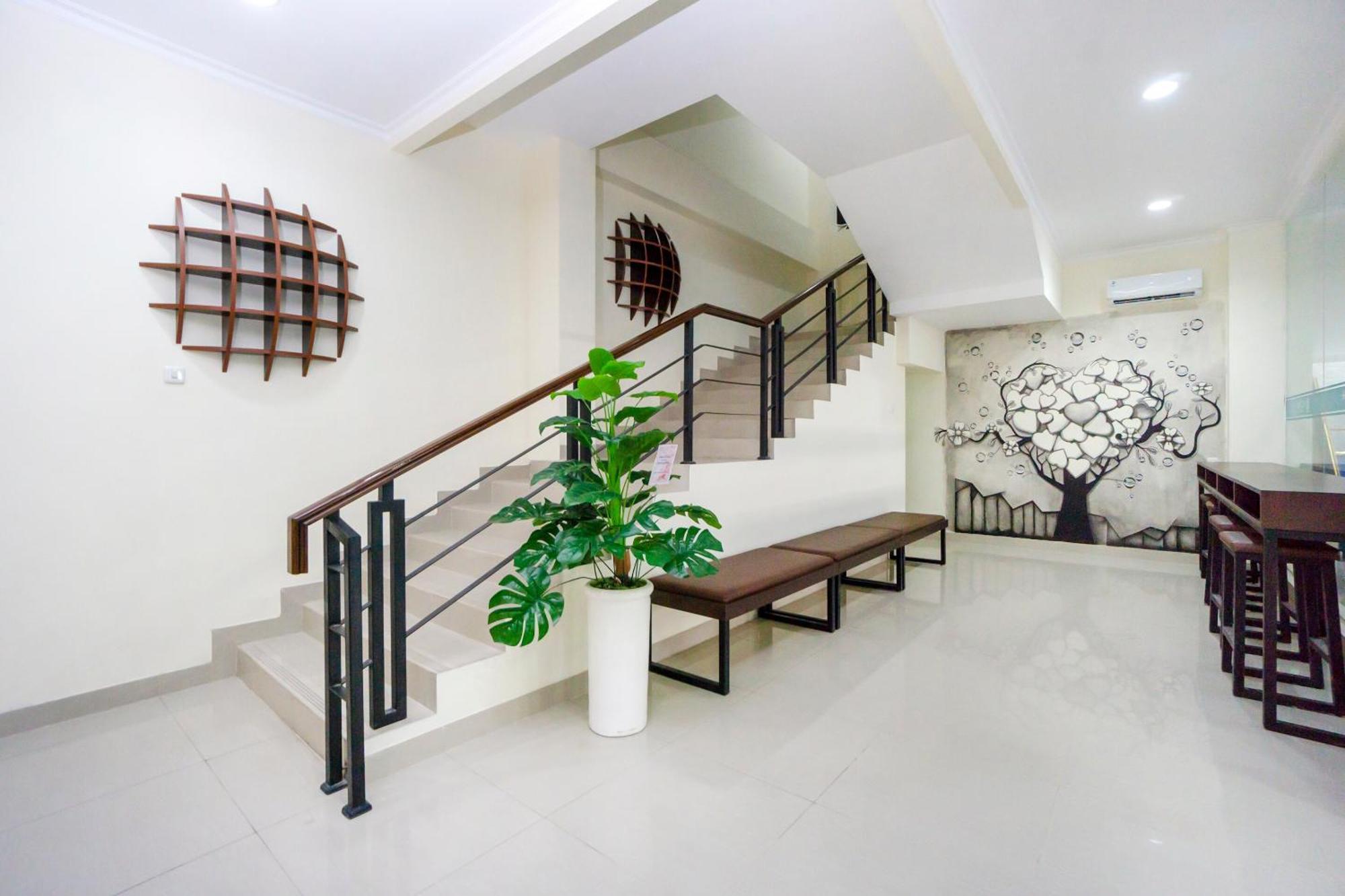 Collection O Yogyakarta Near Jalan Malioboro Formerly Alena Residence Dış mekan fotoğraf